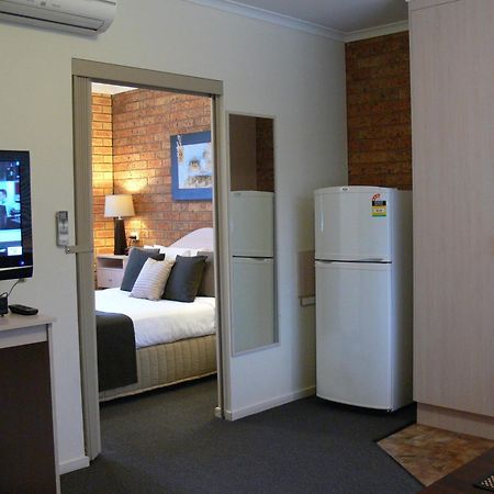 Begonia City Motor Inn แบลเลอแรต ภายนอก รูปภาพ